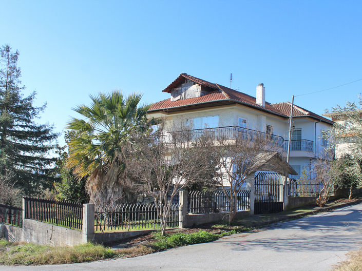 Image No.2-Propriété de 4 chambres à vendre à Katerini