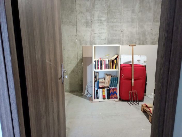 Image No.11-3 Bed Property for sale