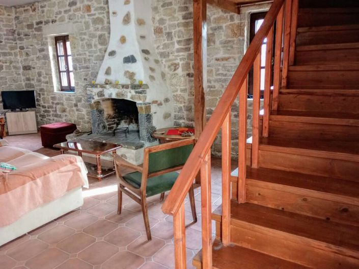 Image No.26-3 Bed Property for sale