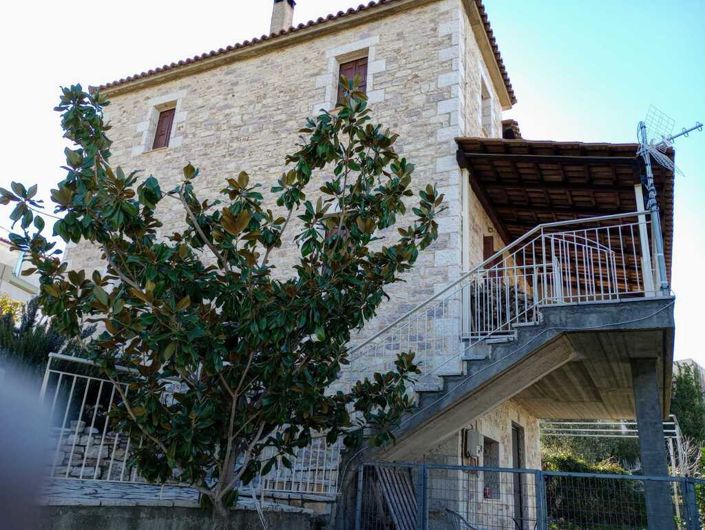 Image No.8-3 Bed Property for sale