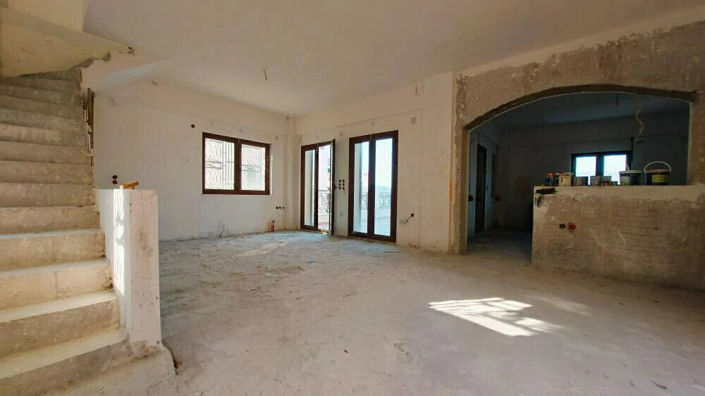 Image No.10-3 Bed Property for sale