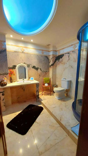 Image No.8-3 Bed Property for sale