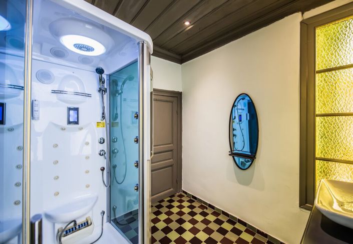 Image No.17-3 Bed Property for sale