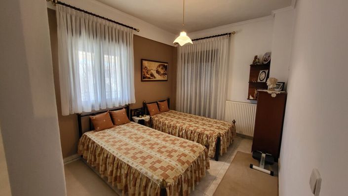 Image No.10-2 Bed Maisonette for sale