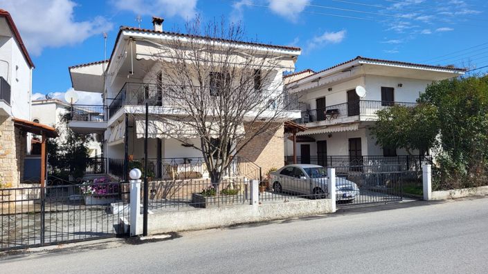 Image No.19-2 Bed Maisonette for sale