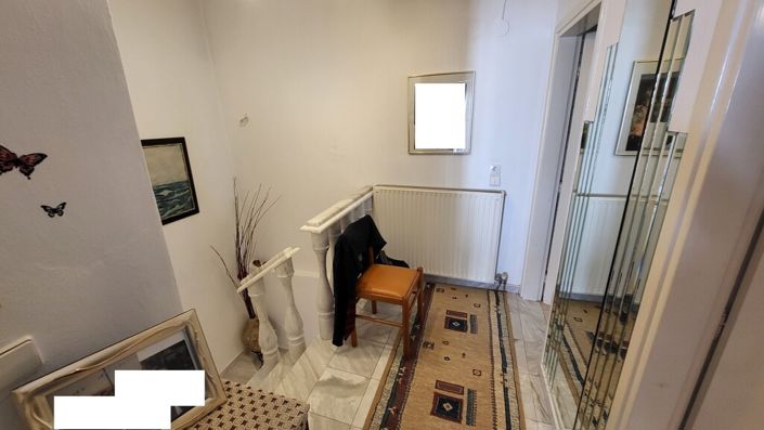 Image No.6-2 Bed Maisonette for sale