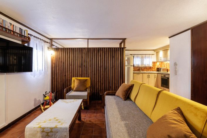 Image No.7-2 Bed Maisonette for sale