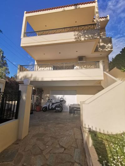 Image No.30-4 Bed Property for sale