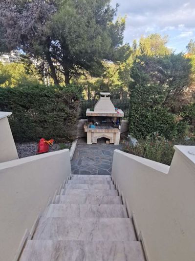 Image No.5-4 Bed Property for sale