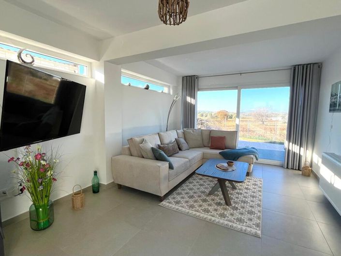 Image No.6-3 Bed Property for sale