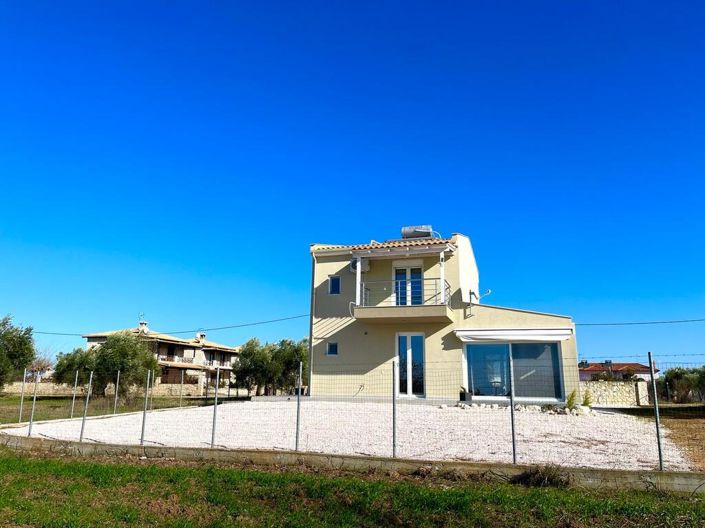 Image No.3-3 Bed Property for sale