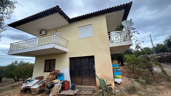 Image No.11-2 Bed Property for sale