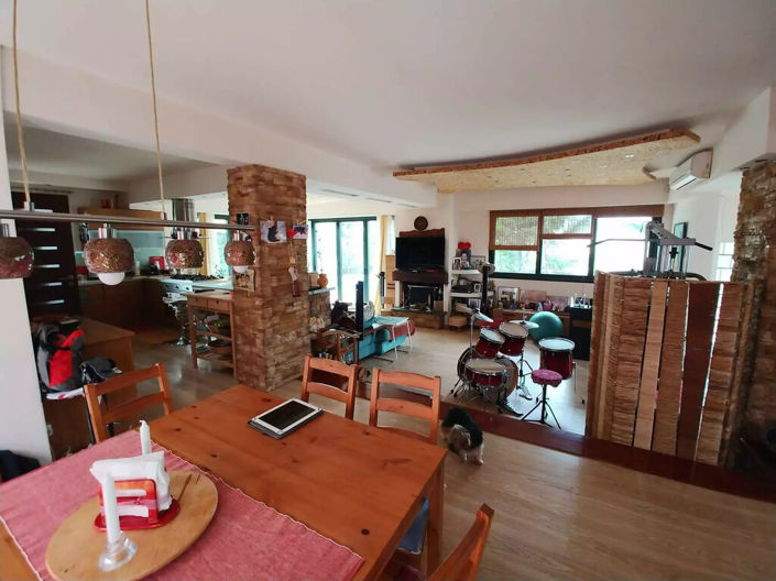 Image No.27-4 Bed Property for sale