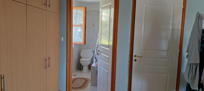 Image No.13-3 Bed Property for sale