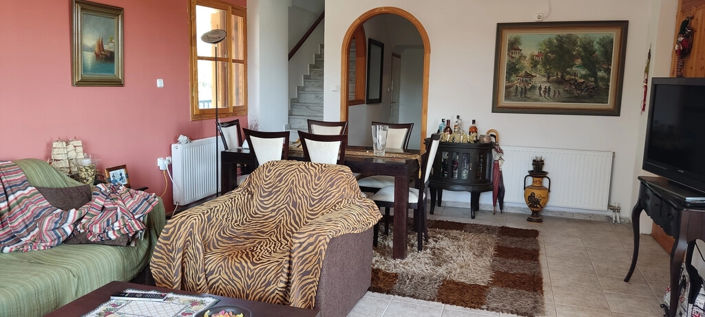 Image No.3-3 Bed Property for sale