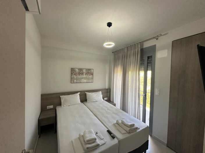 Image No.10-2 Bed Maisonette for sale