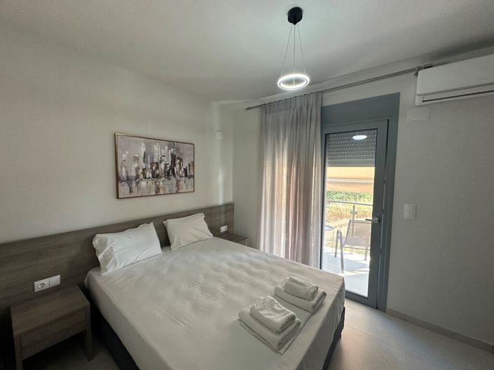 Image No.5-2 Bed Maisonette for sale