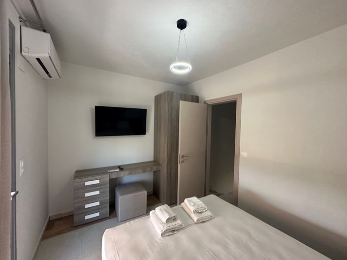 Image No.7-2 Bed Maisonette for sale