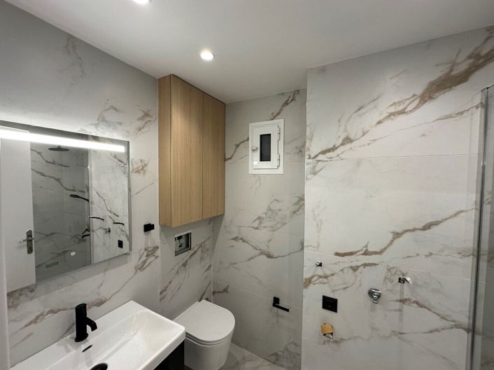 Image No.11-2 Bed Flat for sale