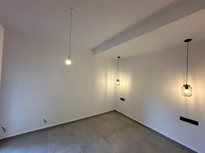 Image No.3-2 Bed Flat for sale