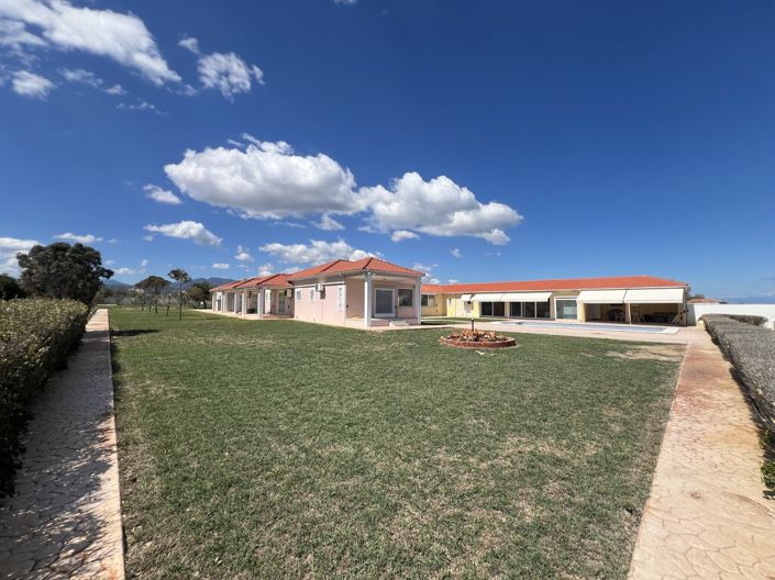 Image No.28-5 Bed Villa for sale