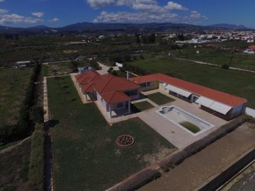 Photo 3 - Villa 500 m² in Peloponnese