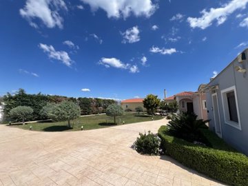 Photo 4 - Villa 500 m² in Peloponnese