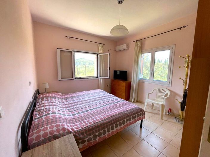 Image No.26-Propriété de 3 chambres à vendre à Sinarades