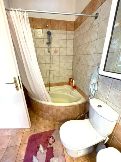 Image No.30-Propriété de 3 chambres à vendre à Sinarades