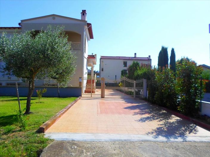 Image No.3-Propriété de 5 chambres à vendre à Halkidiki