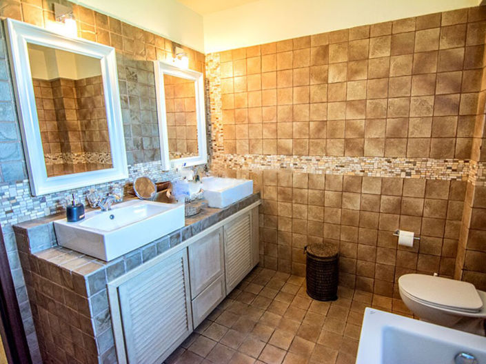 Image No.14-3 Bed Property for sale