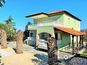 Photo 2 - Cottage 350 m² in Thessaloniki