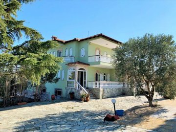 Photo 3 - Cottage 350 m² in Thessaloniki