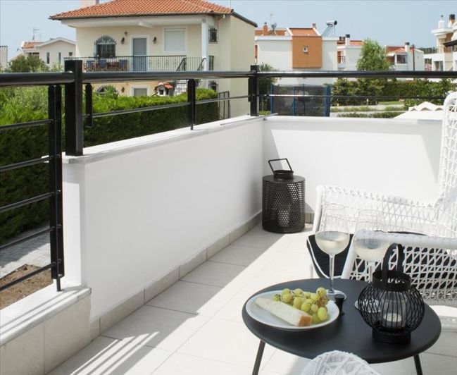 Image No.2-3 Bed Maisonette for sale
