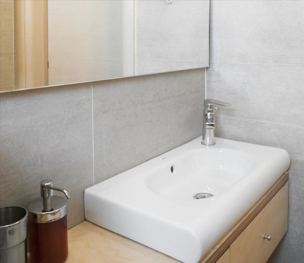 Image No.8-3 Bed Maisonette for sale