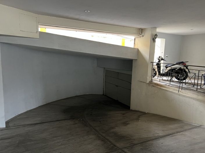 Image No.8-Propriété à vendre à Peiraias