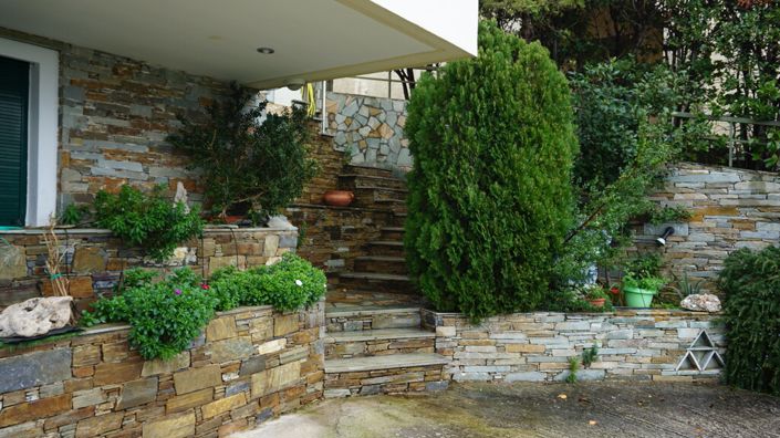 Image No.6-5 Bed Property for sale