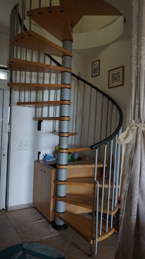 Image No.8-5 Bed Property for sale