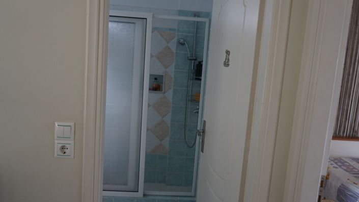 Image No.9-5 Bed Property for sale