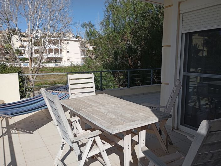 Image No.22-3 Bed Maisonette for sale