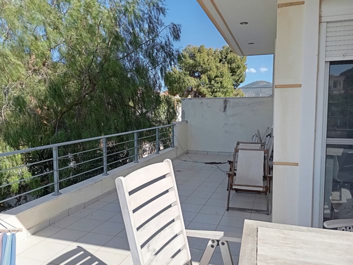 Image No.23-3 Bed Maisonette for sale