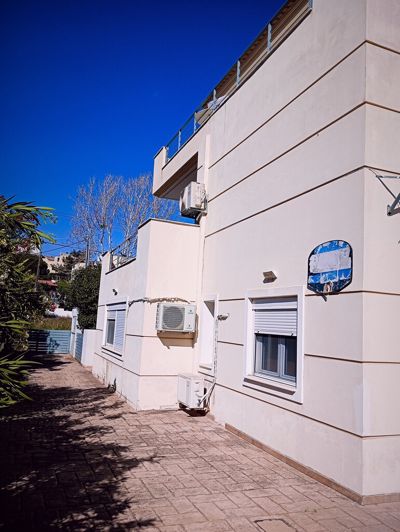 Image No.25-3 Bed Maisonette for sale