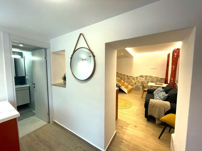 Image No.7-1 Bed Maisonette for sale