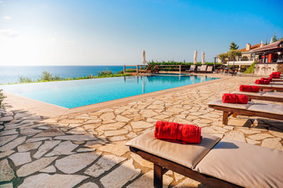 Photo 1 - Hotel 2500 m² in Peloponnese