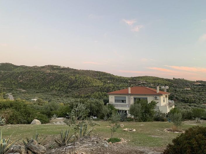 Image No.13-6 Bed Property for sale