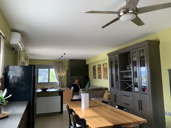 Image No.16-6 Bed Property for sale