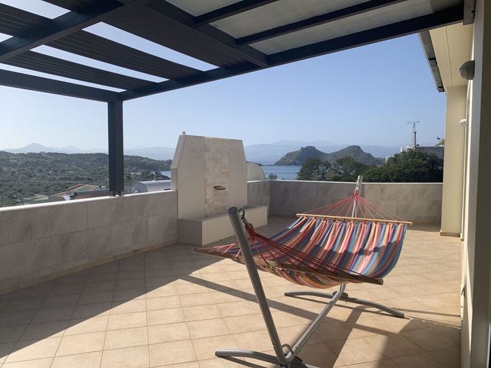 Image No.2-6 Bed Property for sale