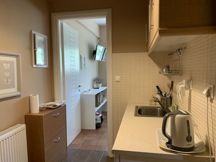 Image No.22-6 Bed Property for sale