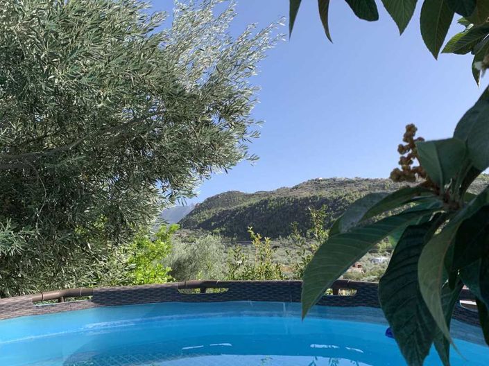 Image No.9-6 Bed Property for sale