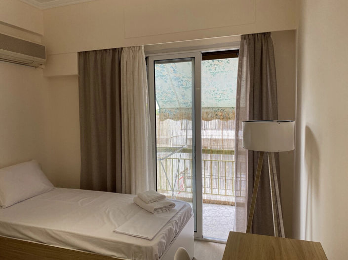 Image No.12-2 Bed Flat for sale